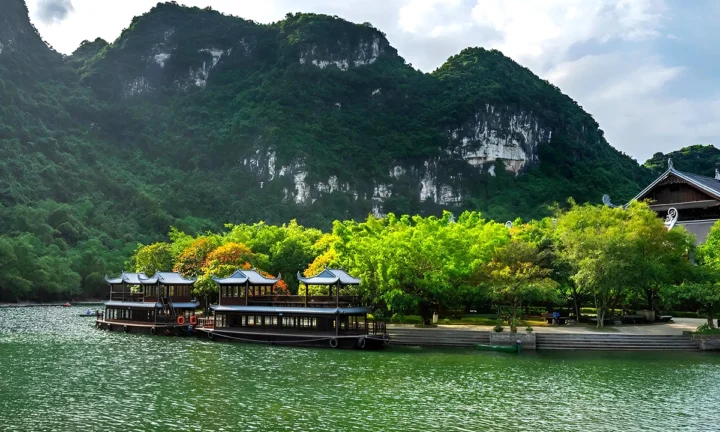 Hoa Lu 1