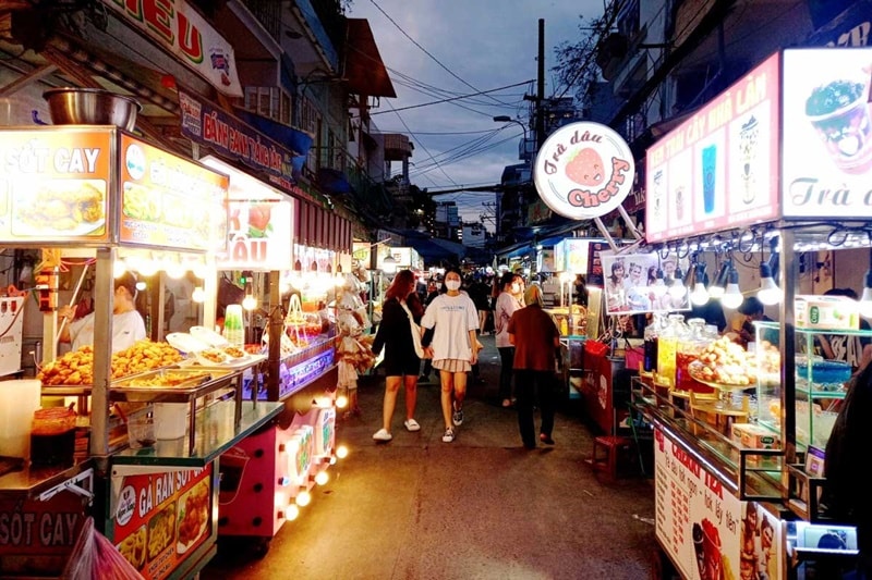 Ho Thi Ky Night Market is a famous destination in Ho Chi Minh City