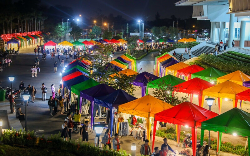 Thu Duc University Night Market