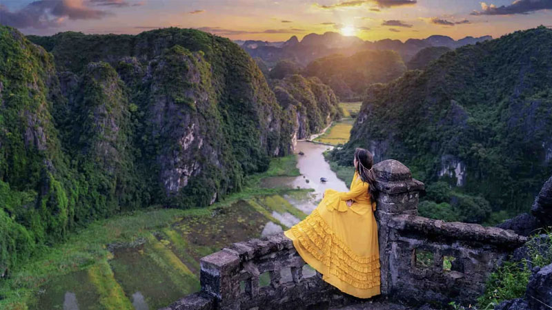 Conquer the Dragon's Peak at Mua Cave for unparalleled panoramic views of Ninh Binh's landscapes Conquer the Dragon's Peak at Mua Cave for unparalleled panoramic views of Ninh Binh's landscapes